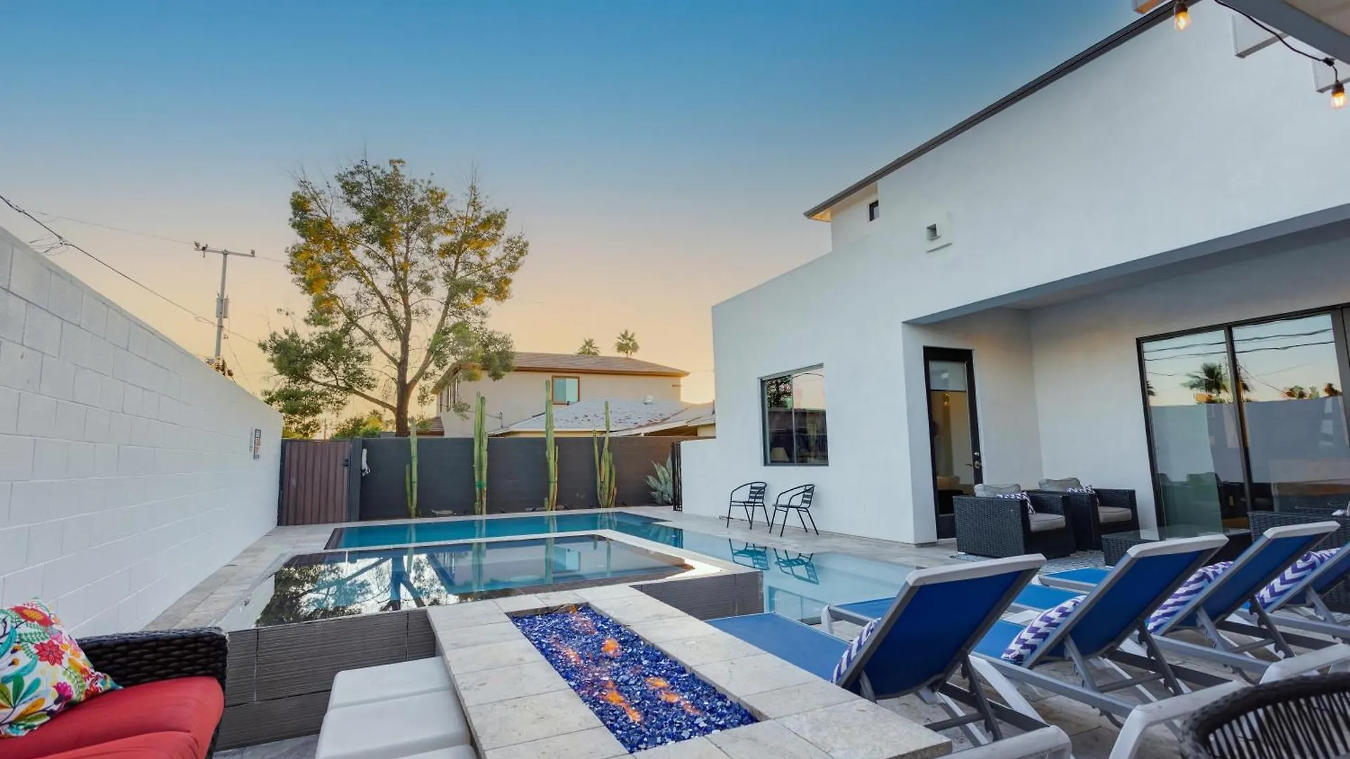 بيت للعطل Desert Sky Luxury Pool & Spa Walk To Old Town! سكوتسدايل